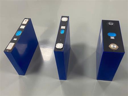 So sánh Cell Pin – EVE A+ / Cell Pin – GUOXUAN A+ dùng cho xe điện khác Cell Pin dùng cho năng lượng như thế nào?