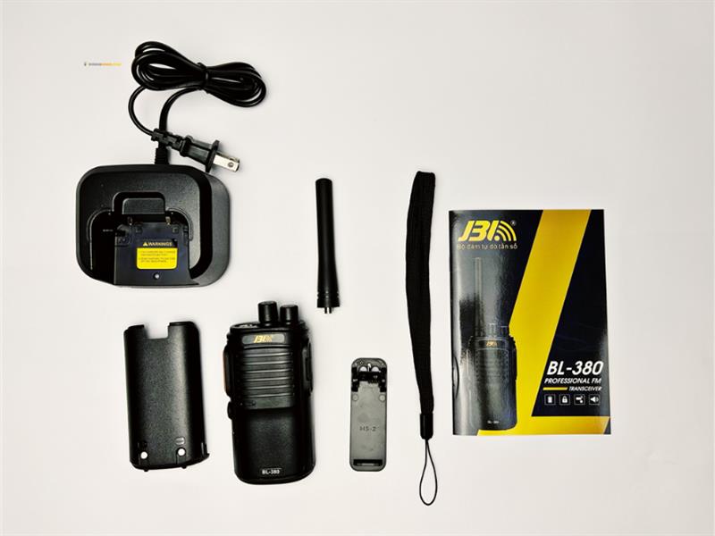 Vận hành Xe điện bốn bánh Lvtong kết hợp với sử dụng bộ đàm JBL - Tiện lợi, tiết kiệm chi phí
