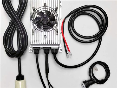 Sạc điện 58.4V25AH Greentech cho xe điện sân Golf